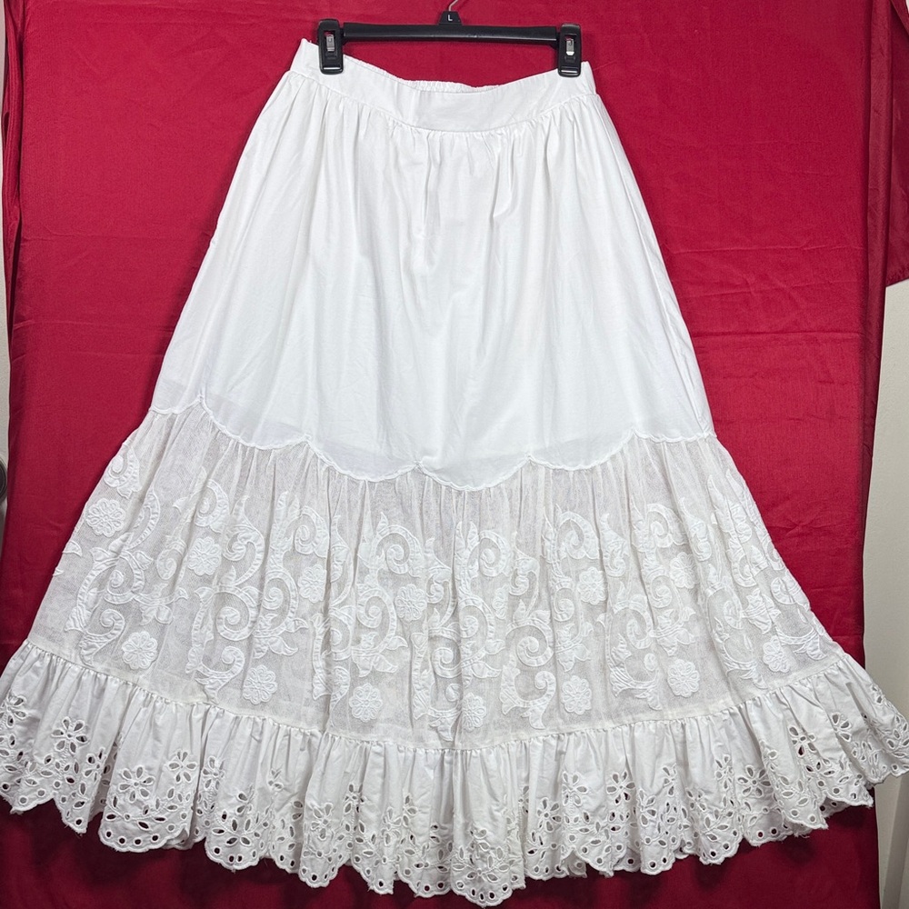(N5) Abercrombie & Fitch
Vintage embroidered skirt with ruffles, long, size MP - Picture 3 of 16